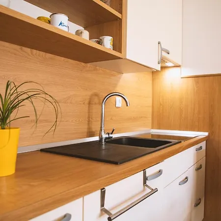 Soncni Apartma *