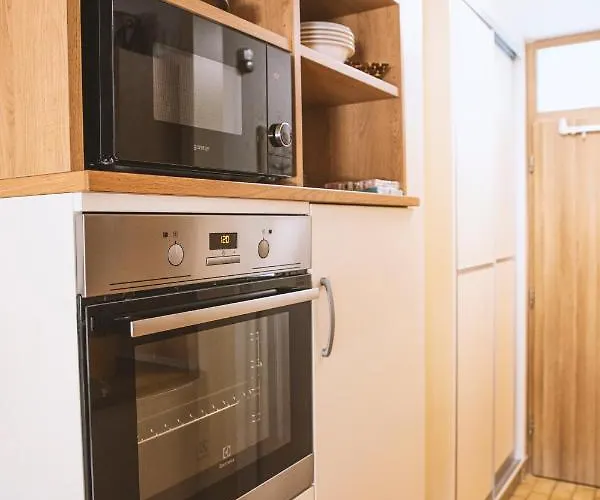 Soncni Apartma * בובק